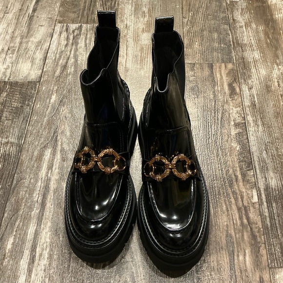 Circus Ny Black Boots with Gold Accents Size 9.5 - Picture 11 of 11